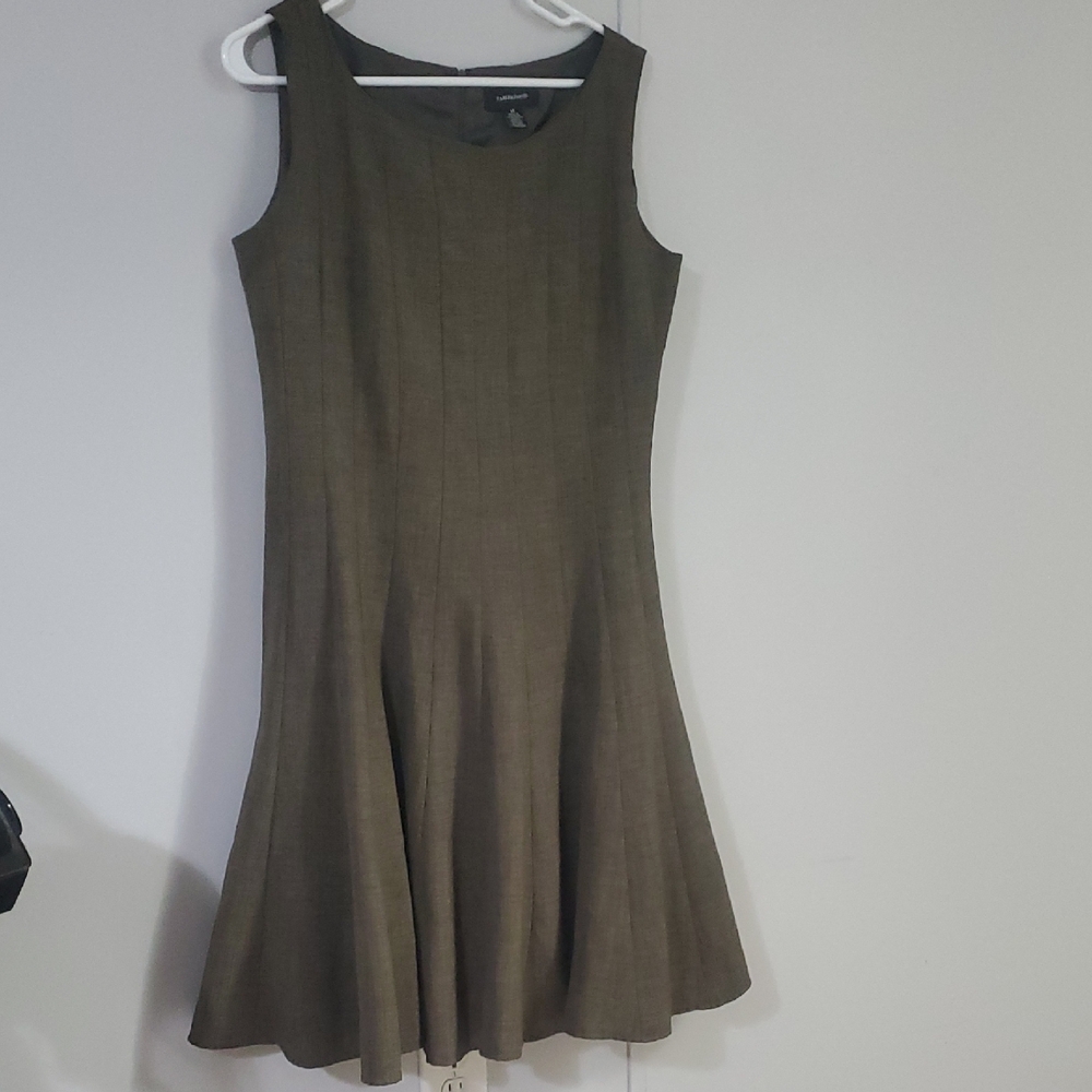 R&M RICHARDS Olive Midi Dress